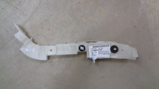 Holden Captiva CG5 Genuine right hand rear bar slider bracket New Part