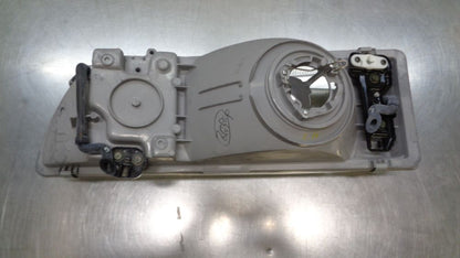 Toyota Tarago Genuine Front Right Hand Headlight w/o Levelling Motor New Part