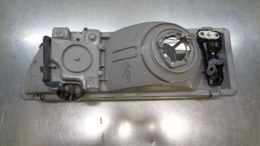 Toyota Tarago Genuine Front Right Hand Headlight w/o Levelling Motor New Part