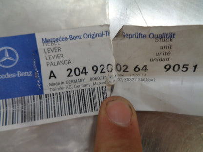 Mercedes Benz GLK 350 Genuine Right Hand Seat Latch New Part
