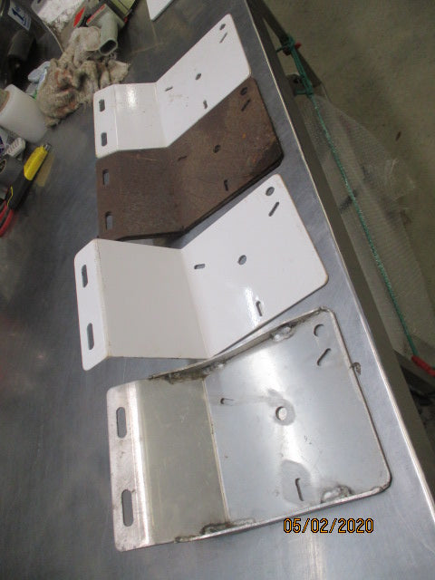 Truck-Tray Metal Plate Bracket Warning Beacon New Part