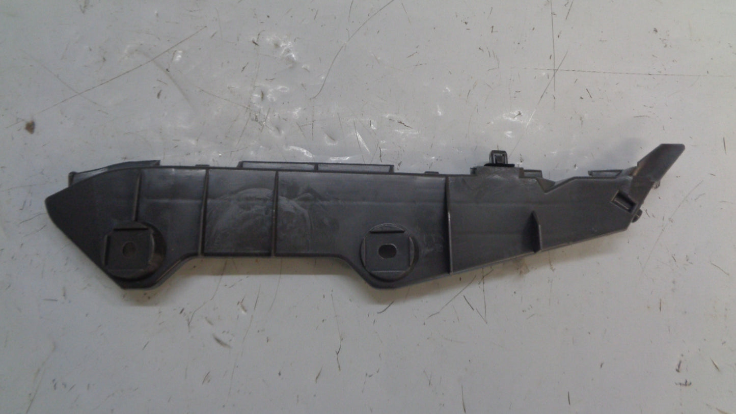 TOYOTA COROLLA GENUINE LEFT (PASSENGER) REAR BUMPER BAR SLIDE NEW PART