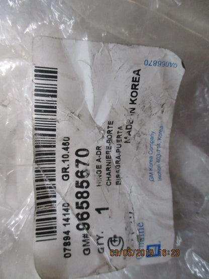 Holden Barina TK Genuine Right Hand Front Upper Door Hinge New Part
