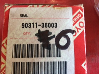 Toyota Coaster genuine front steering gear linl seal new part