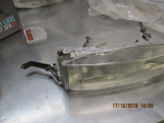 Toyota XR10 Tarago RHF Headlight Recondition VGC New Part