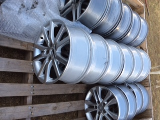 Holden VE-VF Genuine Set Of 4 Alloy Wheels Rims 18"x8 Used Part VGC