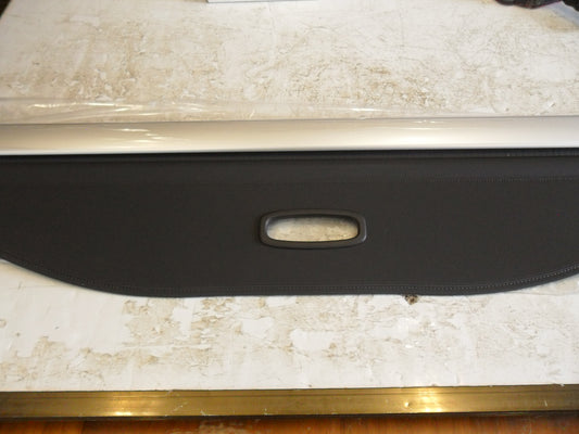 Hyundai Santa Fe Genuine Cargo Screen NEW PART