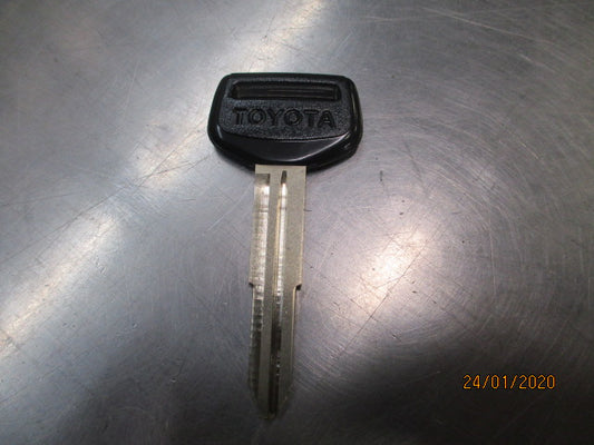 Toyota Hilux-Supra-4Runner-Corolla-Cressida Genuine Blank Uncut key Non-Transponder New Part