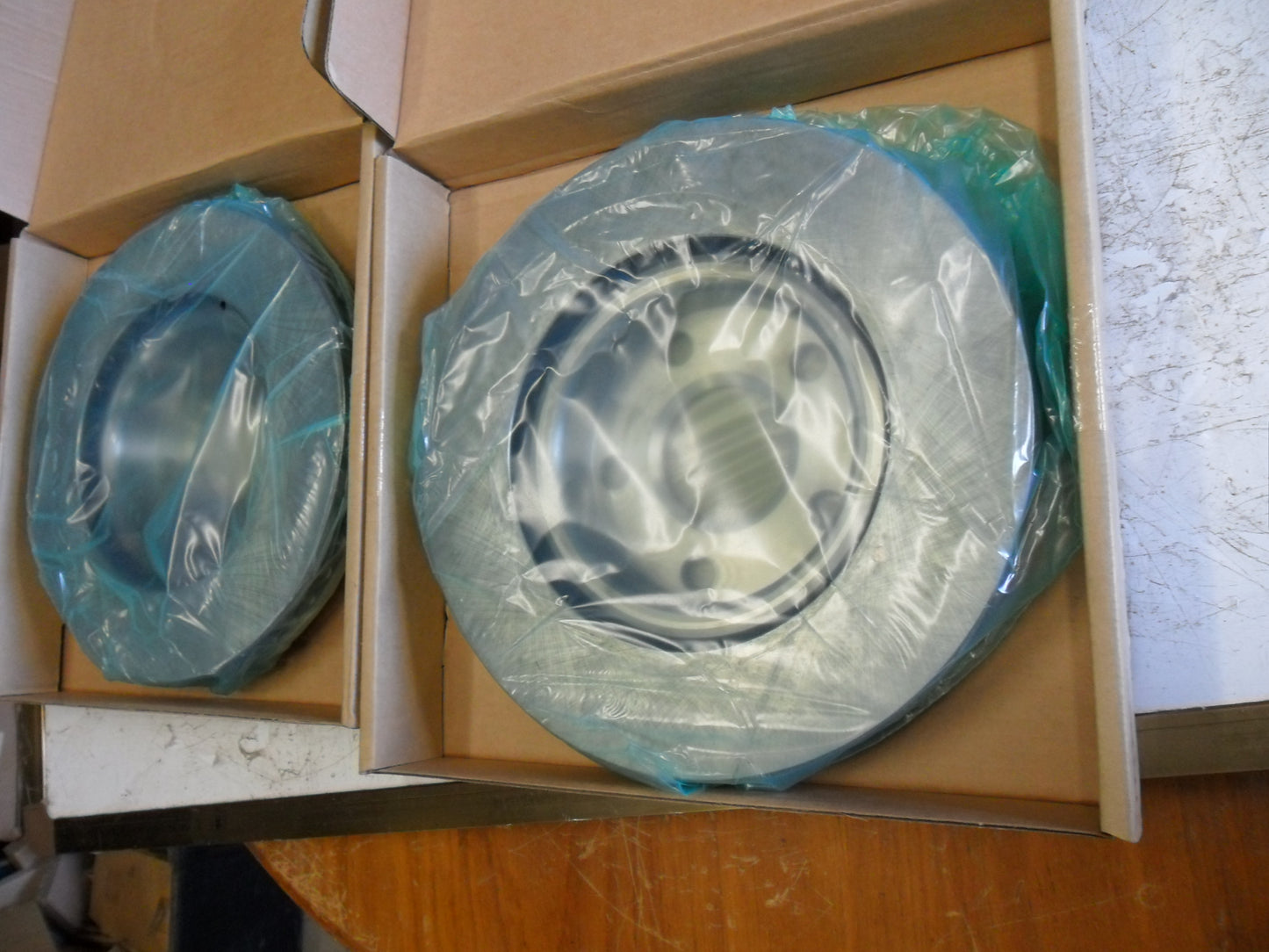 Holden Commodore VE V6 Sedan Police Pack Front Rotors NEW PART