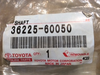 Toyota Landcruiser Genuine Shaft Transfer Idler New Part
