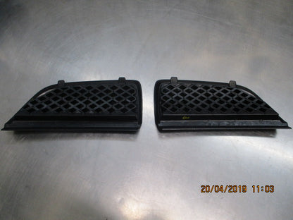 Holden VX-VU Exec Series II Genuine Left & Right Grille New Part
