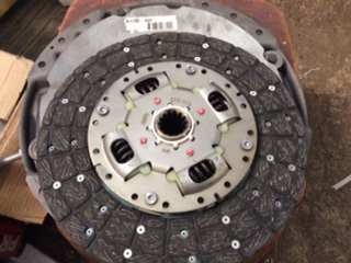 Isuzu NPS series clutch kit 4.6 ltr  2000 onwards no bearing new Part