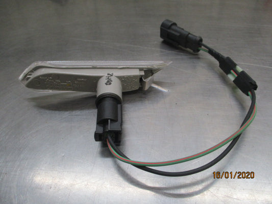 Holden VZ Commodore Genuine Left Hand Side Indicator New Part