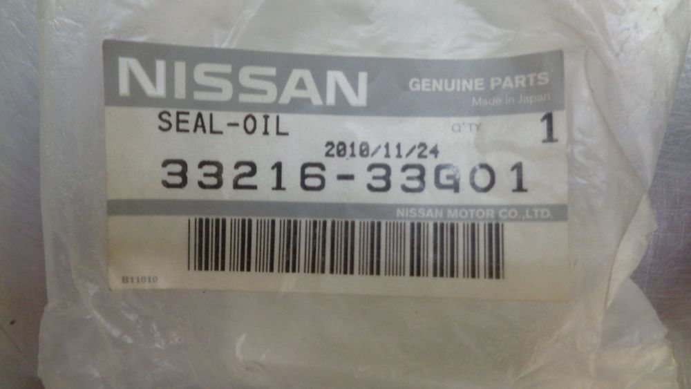 Nissan Navara Genuine Transfer Case Oil Seal New part