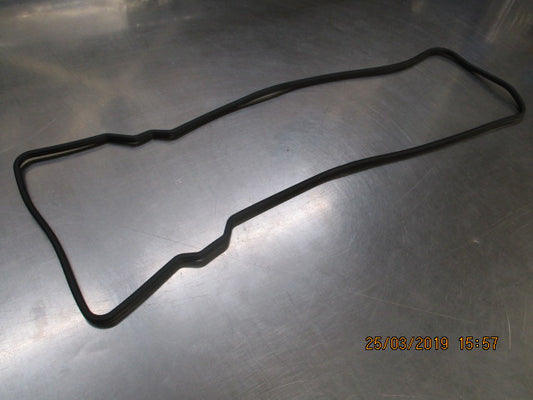 Toyota Hilux Genuine Gasket Cylinder Head cover New Part