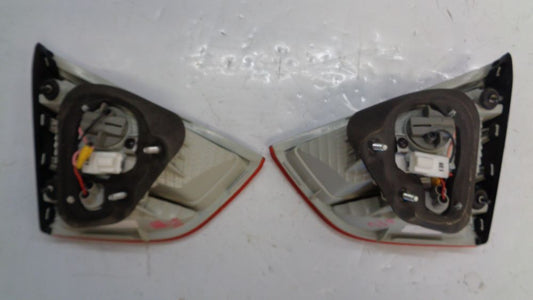 Hyundai Tucson Genuine Pair Of Tail Gate Lights Used Part VGC