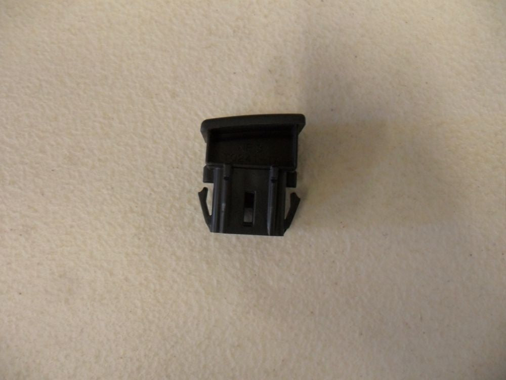 Isuzu D-Max / MU-X Genuine Console Hole Cover New Part