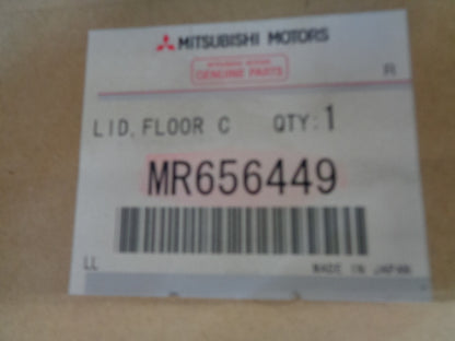 Mitsubishi Pajero Genuine Centre Console Lid New Part