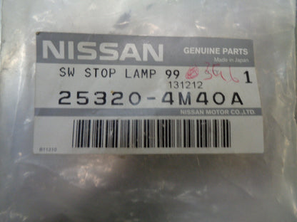 Nissan Cube / Navara / Juke Genuine Brake Light Switch New Part