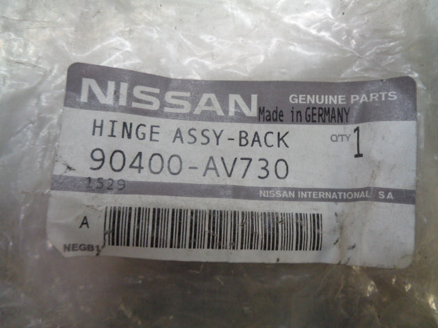 Nissan J10 Dualis Genuine Tail Gate Hinge New Part