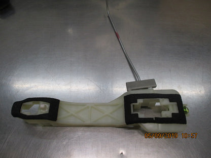 Holden Captiva Genuine Passenger Front Door Inner Hardware New Part.