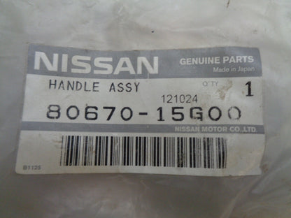 Nissan D21 Navara Genuine Door Hand New part