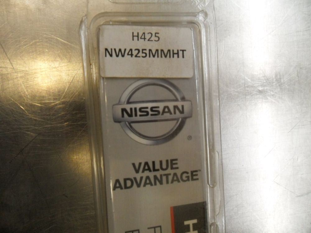 Nissan Genuine 17'' Wiper Blade New Part
