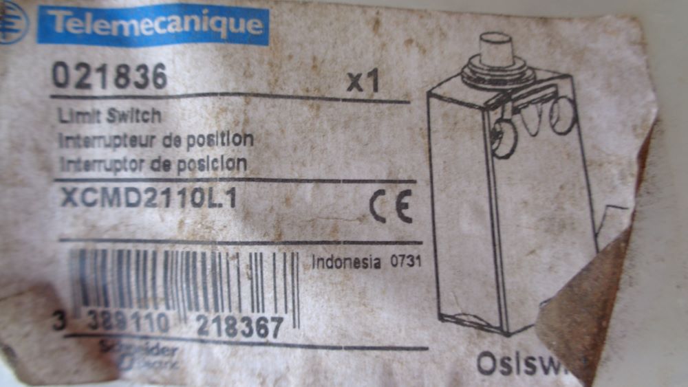 SCHNEIDER ELECTRIC Limit switch; metal roller Ø11,6mm; NO + NC; 6A; max250VAC; IP66