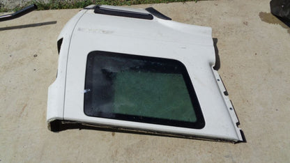LAND ROVER GENUINE LEFT (PASSENGER) REAR 1/4 CUT USED PART