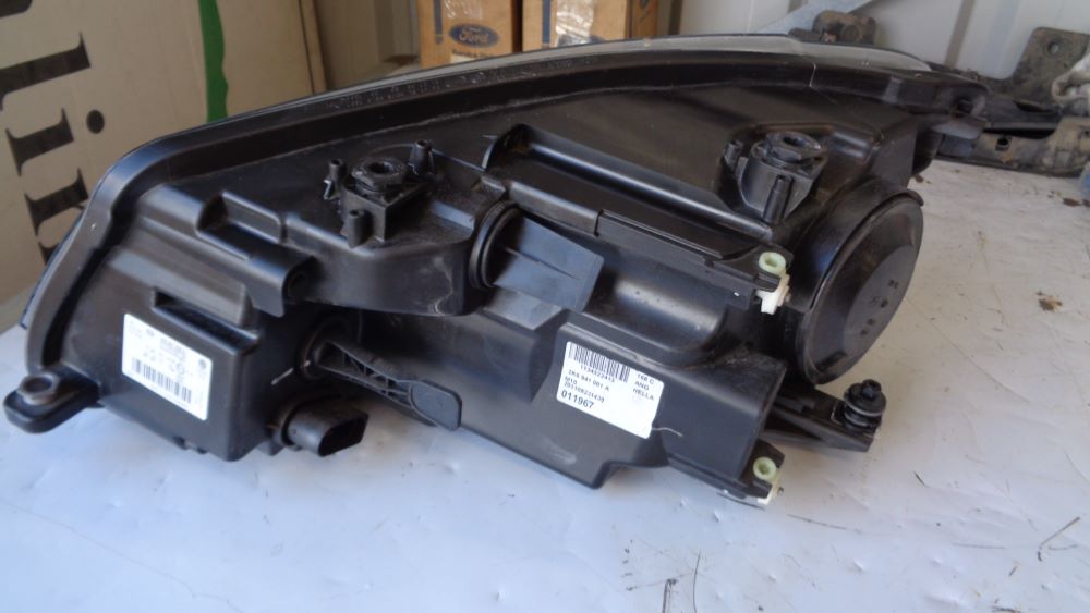 VW Caddy Genuine Right Hand Front Headlight (Drivers) Used Part VGC