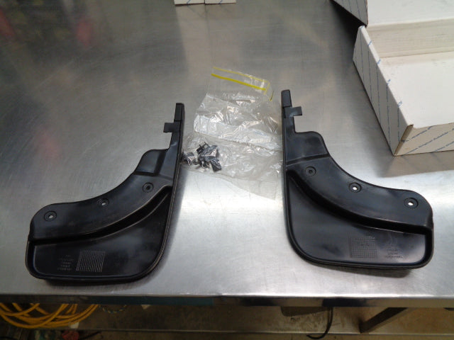 Vw Passat CC Genuine Front Mud Flap Set New Part