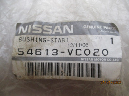 Nissan GU Patrol Genuine Front D Bush Suit Leaf Cab New Part
