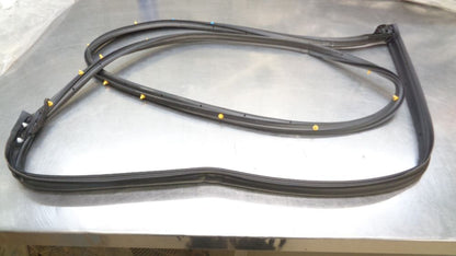 Nissan Qashqai J11 Genuine Front Right Hand Door Weather Strip New Part