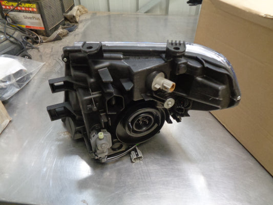 Nissan D40M Navara/R51 Pathfinder Genuine Right Hand Front Headlight New Part
