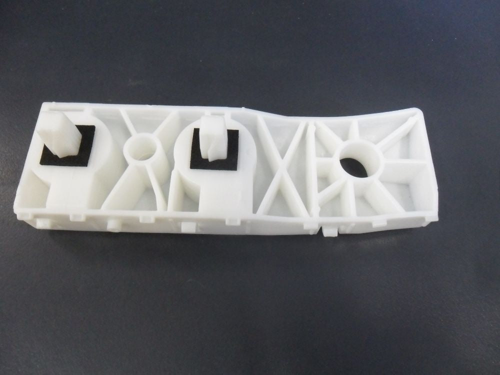 Nissan X-Trail T31 Genuine Bumper Bracket Right Rear New Part
