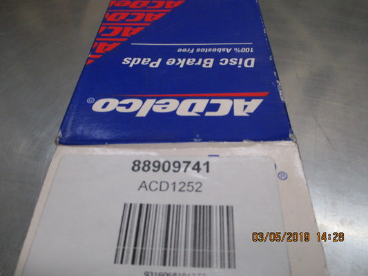 ACDelco Front Brake Pad Set Suits Echo New Part