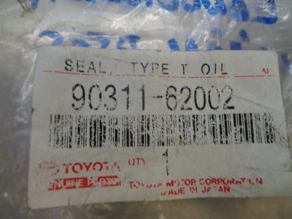 Toyota Landcruiser Genuine Rear Axle Oil Seal New Part