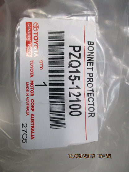 Toyota Corolla Hatch Genuine Bonnet Protector New Part