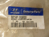 Hyundai Tucson Genuine RH Headlight Inner Bracket New Part
