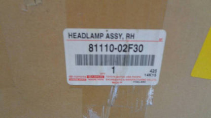 TOYOTA COROLLA GENUINE RIGHT (DRIVER) HEADLIGHT NEW PART