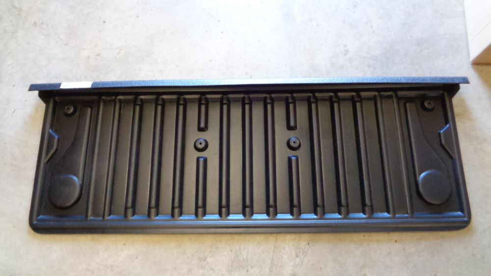 Holden RG Colorado Genuine Tailgate Liner Over Rail Suits Crew Cabs New Part