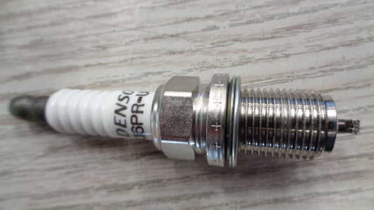 Mazda BF 323 Genuine Denso Idirum spark plug set 4 new part