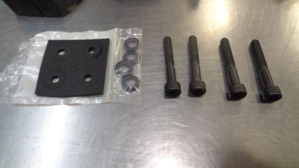 THULE Roof Rack Fixpoint Adapter Kit Suitable for Holden Astra