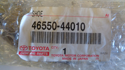 TOYOTA RAV4 1996 - 2000 GENUINE REAR PARK BRAKE SHOE NEW PART