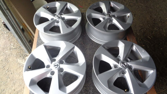 Nissan Qashqai J11 Series II Genuine Set of 4 Alloy Wheels 17x7J New Part