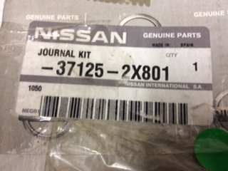 Nissan Navara D40M R51 Pathfinder Genuine uni joint new part