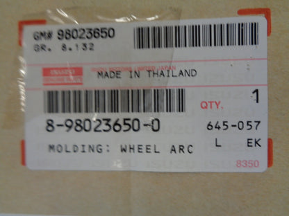 Isuzu D-Max Genuine Right Hand Front Guard Moulding New Part