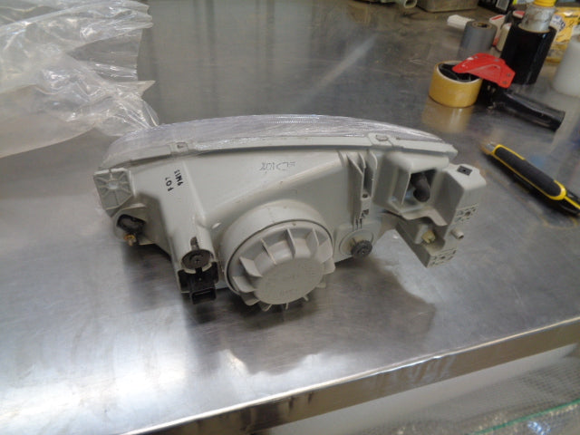 Hyundai Lantra Genuine Right Hand Front Headlight Reconditioned VGC Used Part