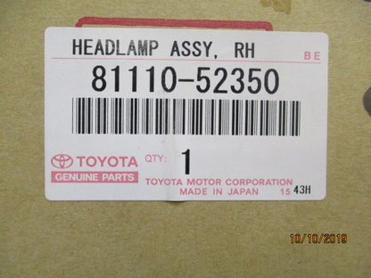 Toyota Echo Genuine Right Hand Front Headlight New Part.