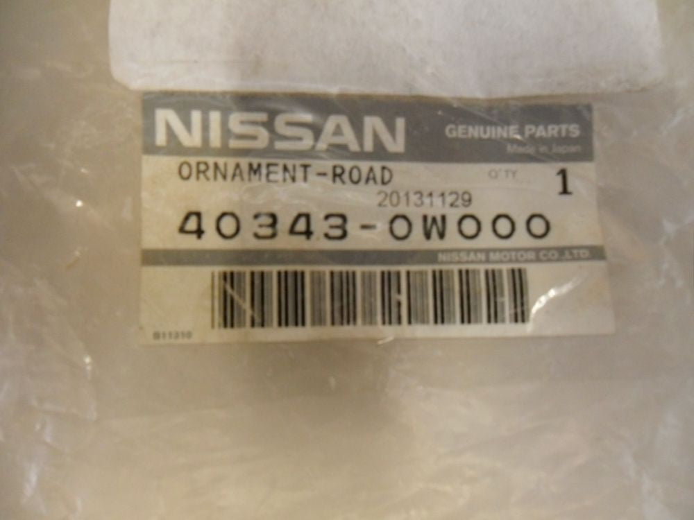 Nissan Pathfinder Genuine center Hub Cover New Part